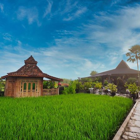 Abhayagiri - Sumberwatu Heritage Resort Randugunting Exterior foto