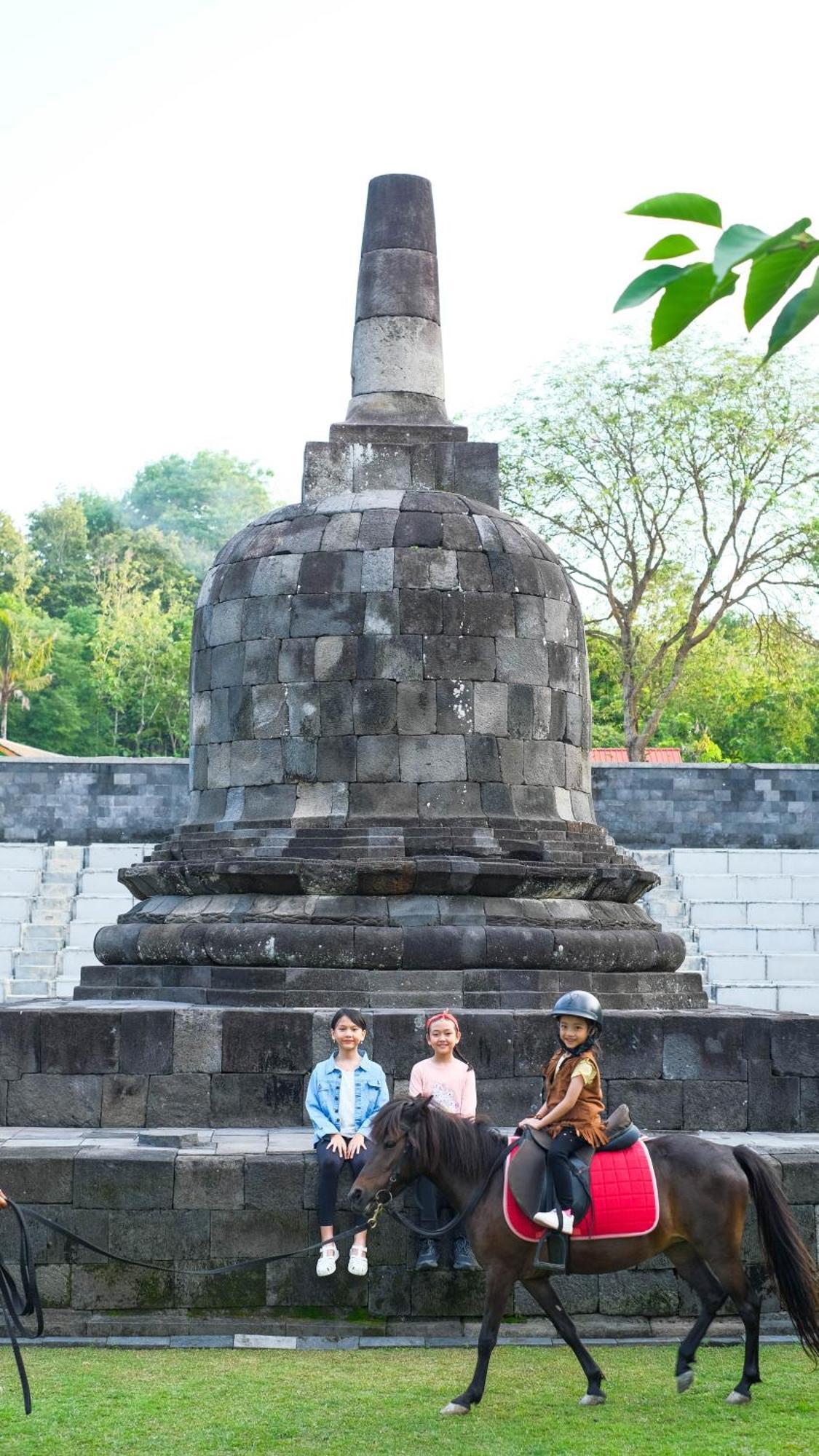 Abhayagiri - Sumberwatu Heritage Resort Randugunting Exterior foto