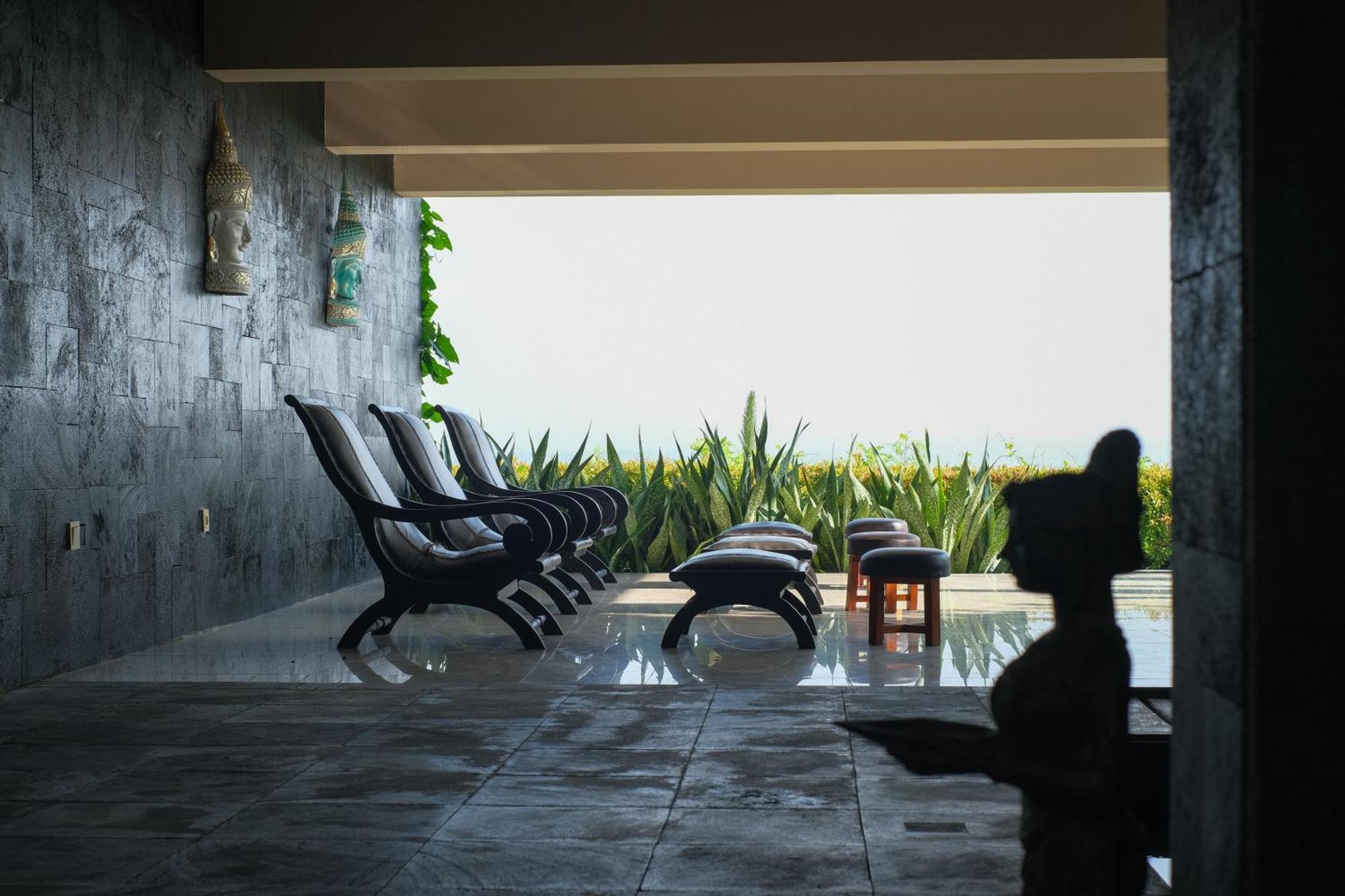Abhayagiri - Sumberwatu Heritage Resort Randugunting Exterior foto